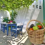 Ferienhaus Spring Bliss Garden House