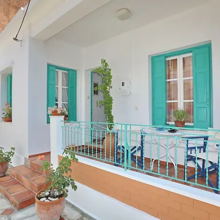 Spring Bliss Garden House Holiday home