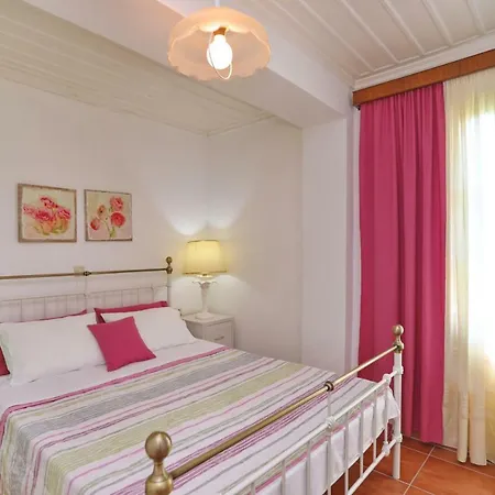 Holiday home Spring Bliss Garden House *