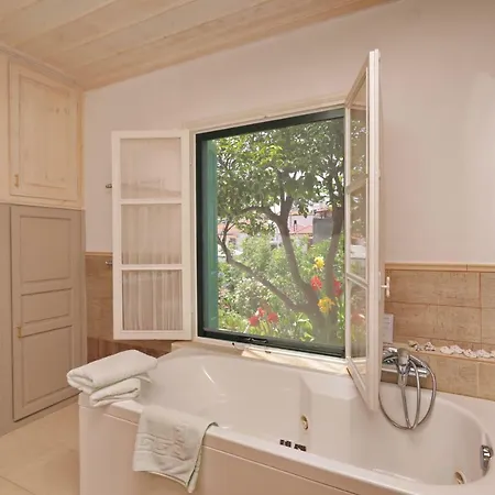 Spring Bliss Garden House