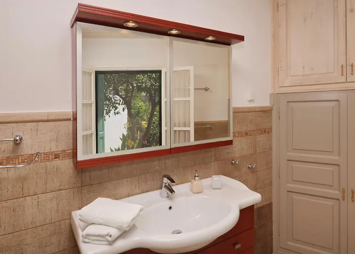 Vakantiehuis Spring Bliss Garden House *