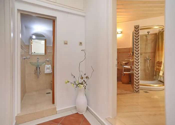 Vakantiehuis Spring Bliss Garden House